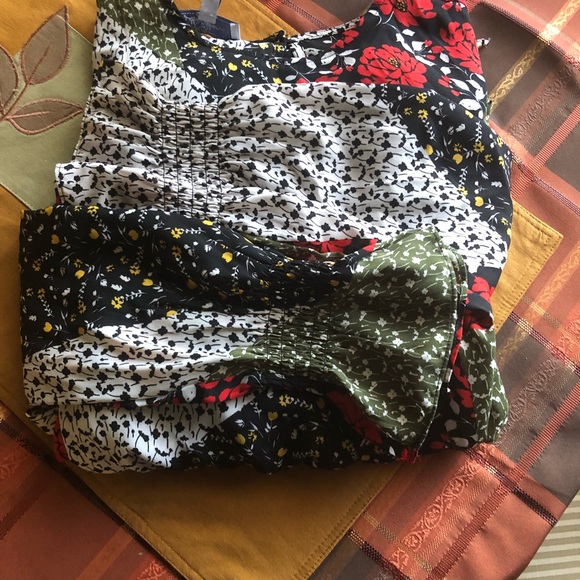 Libby Edelman: Multi-Patterned Dress - Picture 8 of 8